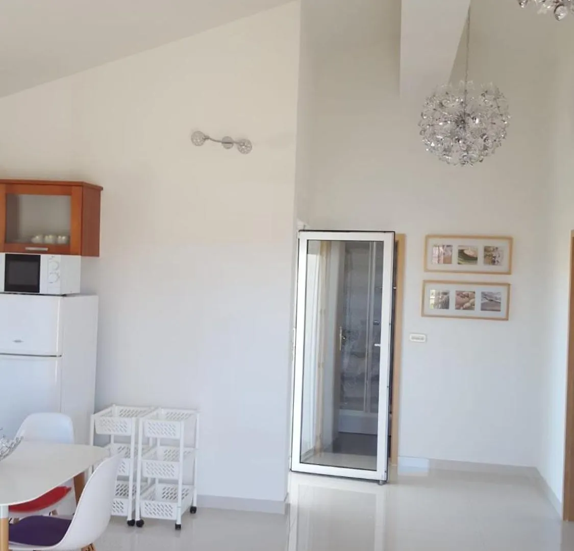 Apartment Mara Vir Croatia