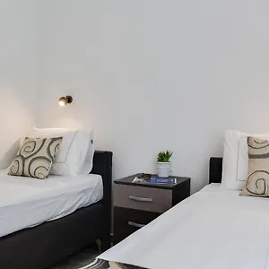 Apartment Kastelina, Vir